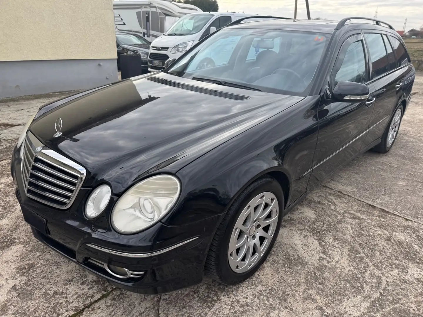 Mercedes-Benz E 280 T CDI*AHK*S-DACH*NAVI* Schwarz - 1