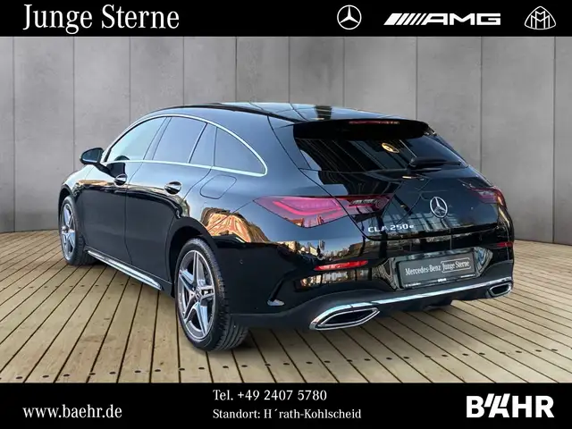 Mercedes-Benz CLA view 3
