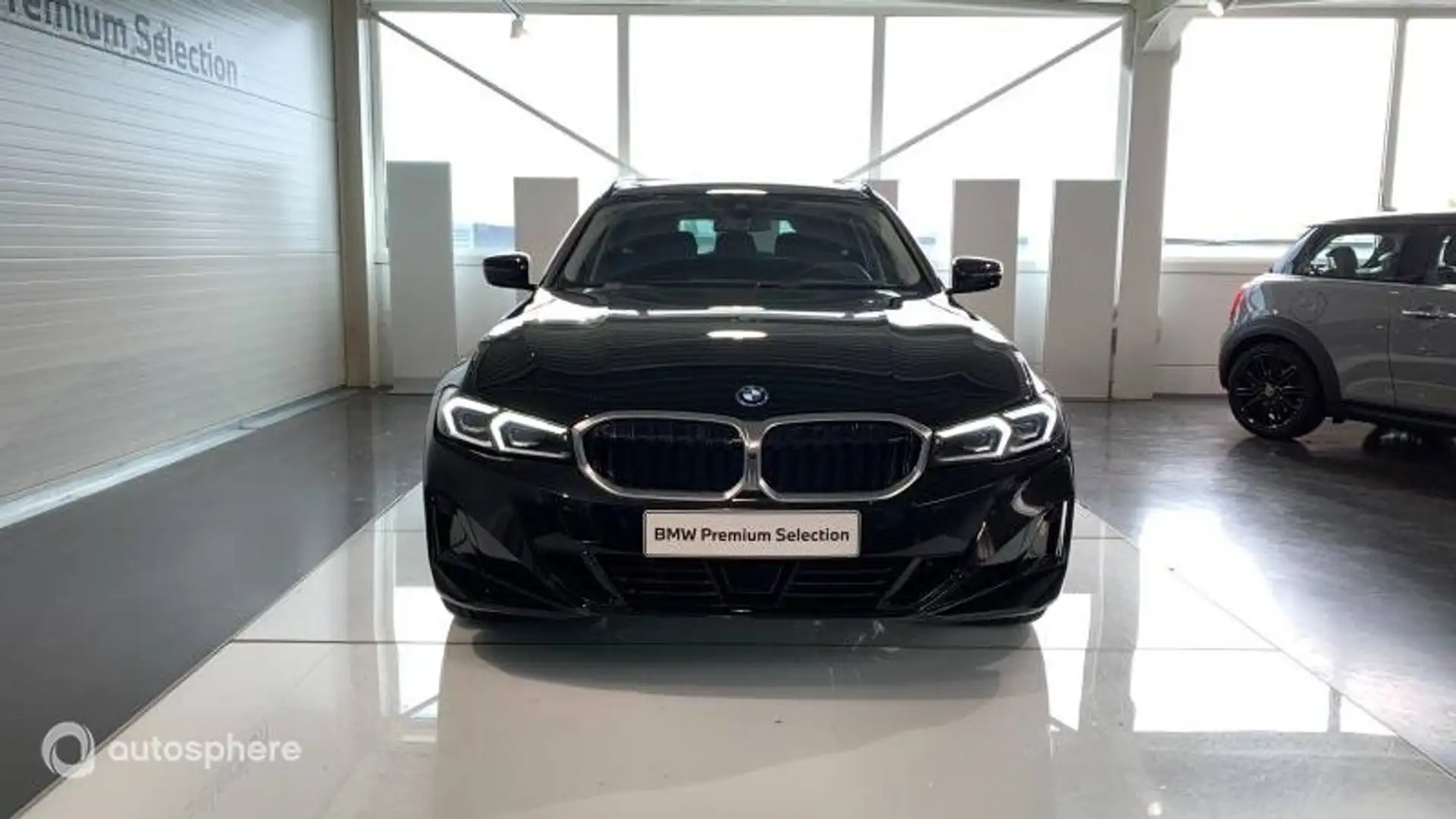 BMW 330 330eA xDrive 292ch - 2