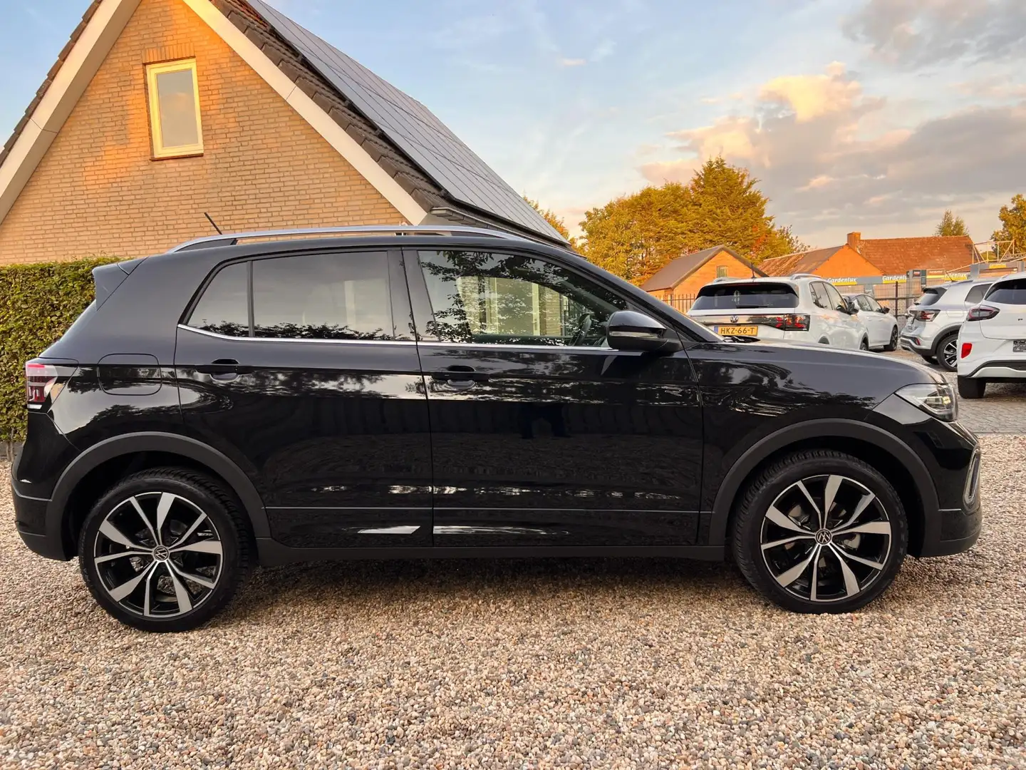 Volkswagen T-Cross 1.5 TSI R-Line Edition Navigatie & Camera & Winter Noir - 2