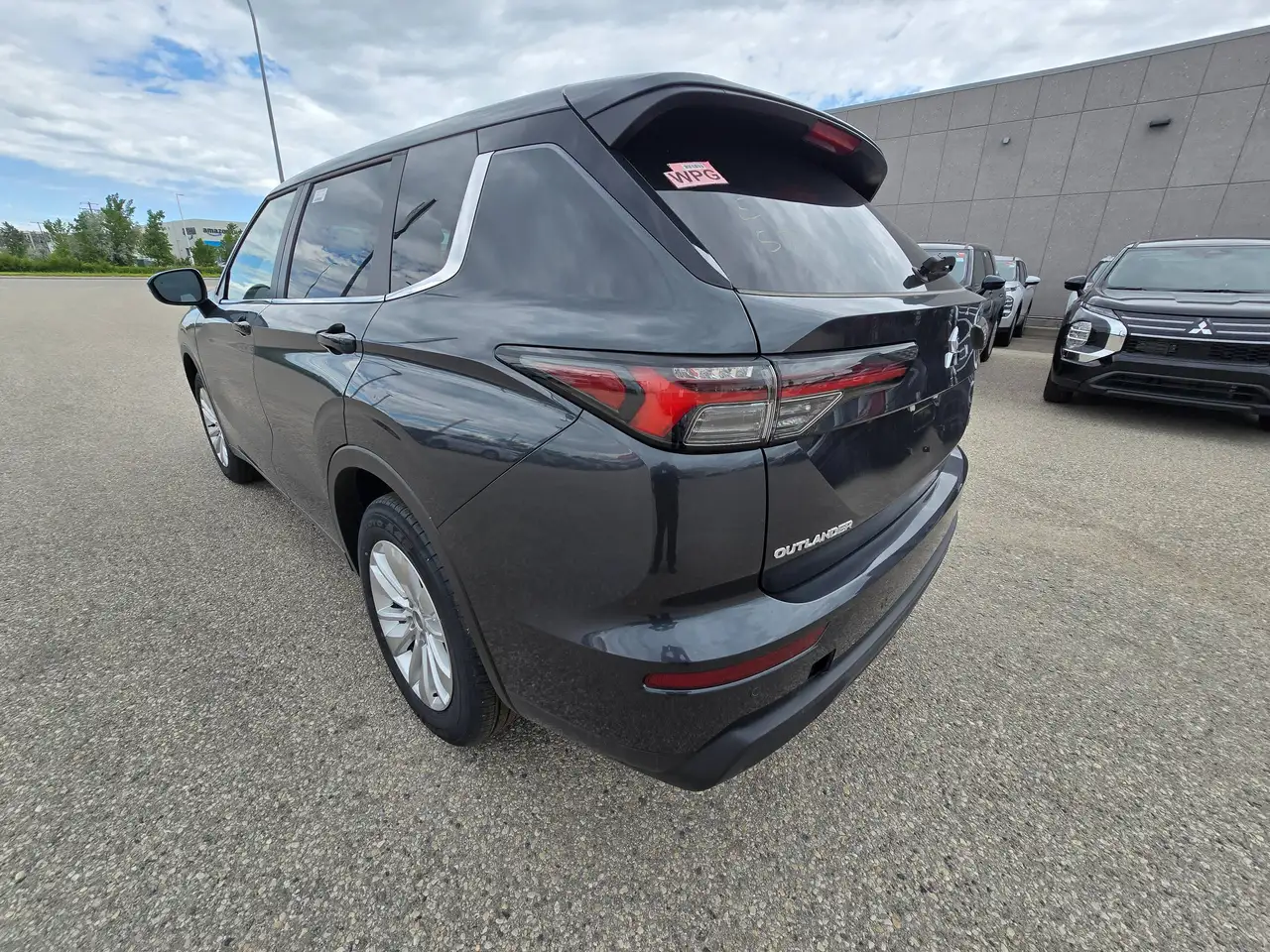 Mitsubishi Outlander photo Mitsubishi Outlander