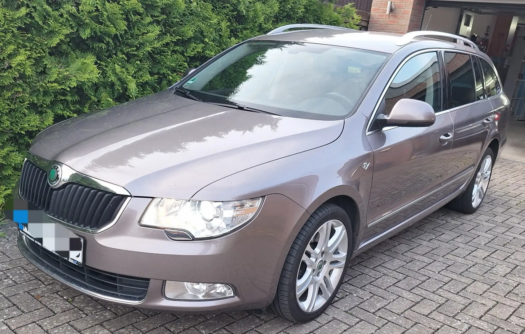 Skoda Superb Combi Elegance 4x4 3,6 Lilla - 1