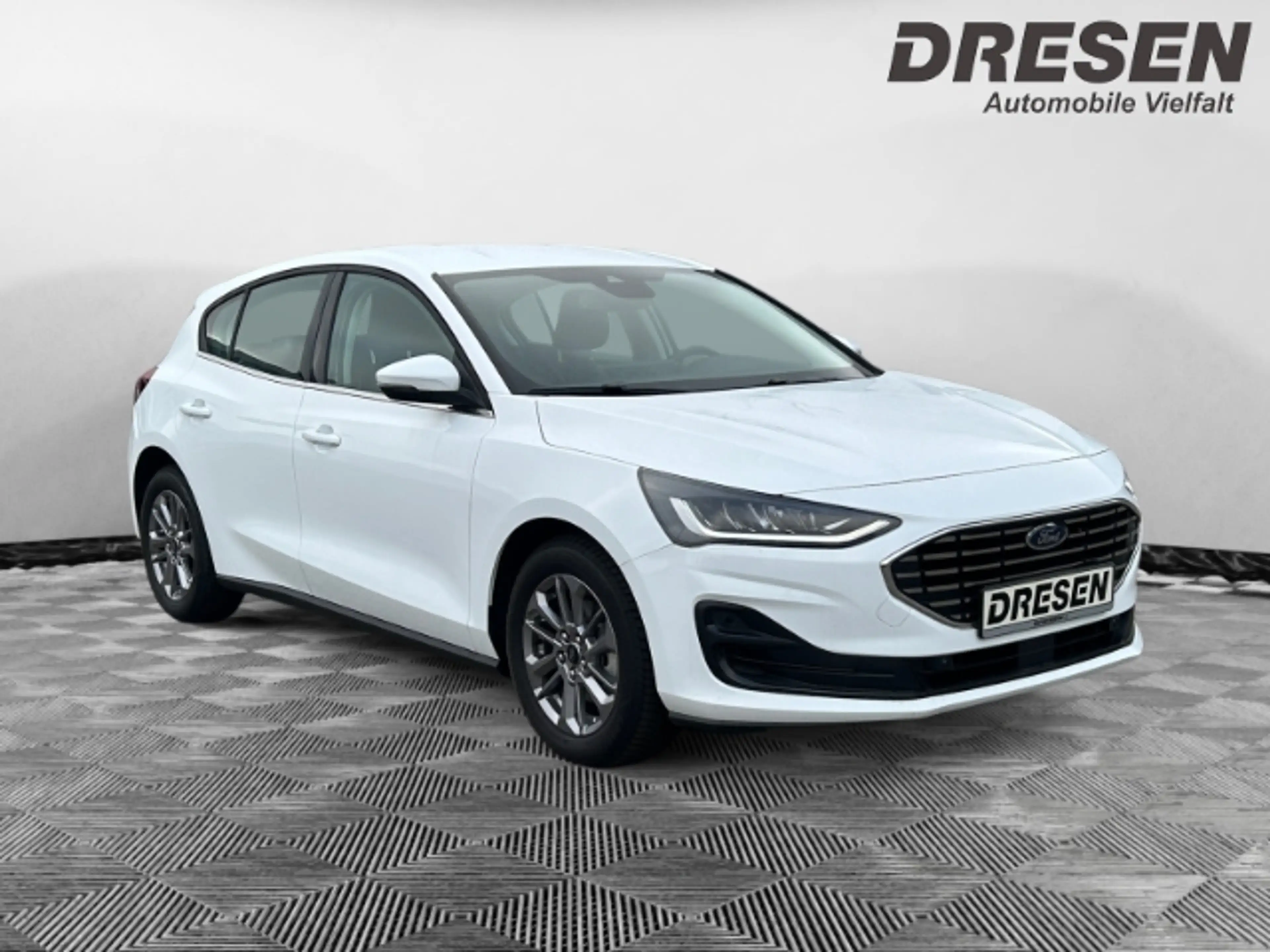 Ford Focus Mild-Hybrid Titanium Navi LED Kurvenlicht Scheinwe — photo 3