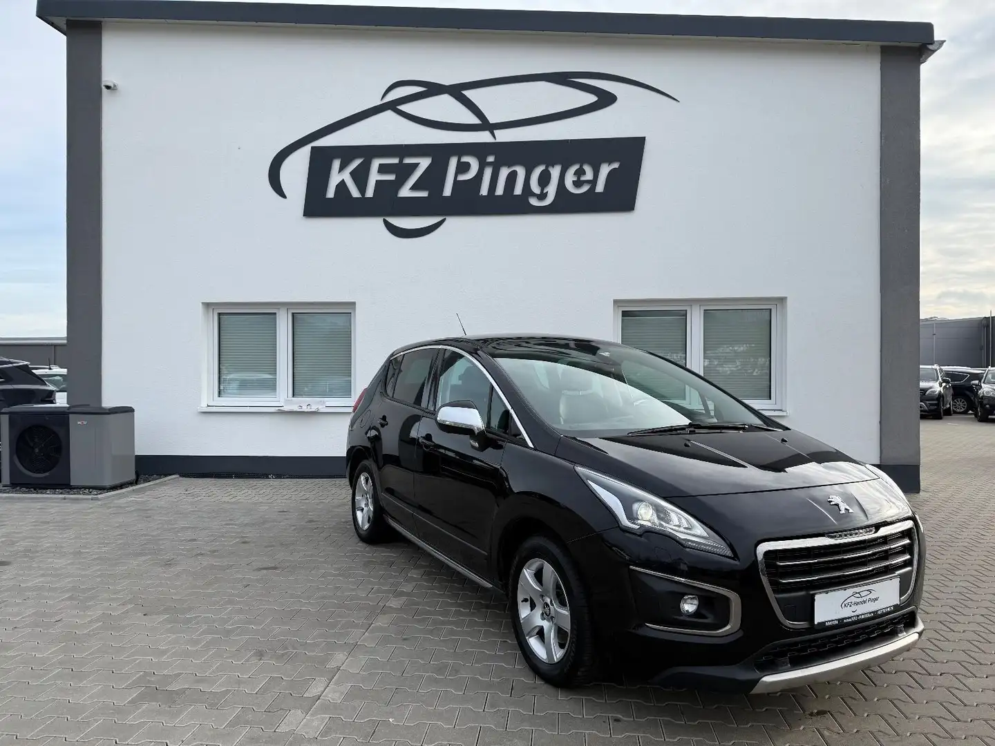 Peugeot 3008 Schwarz - 1