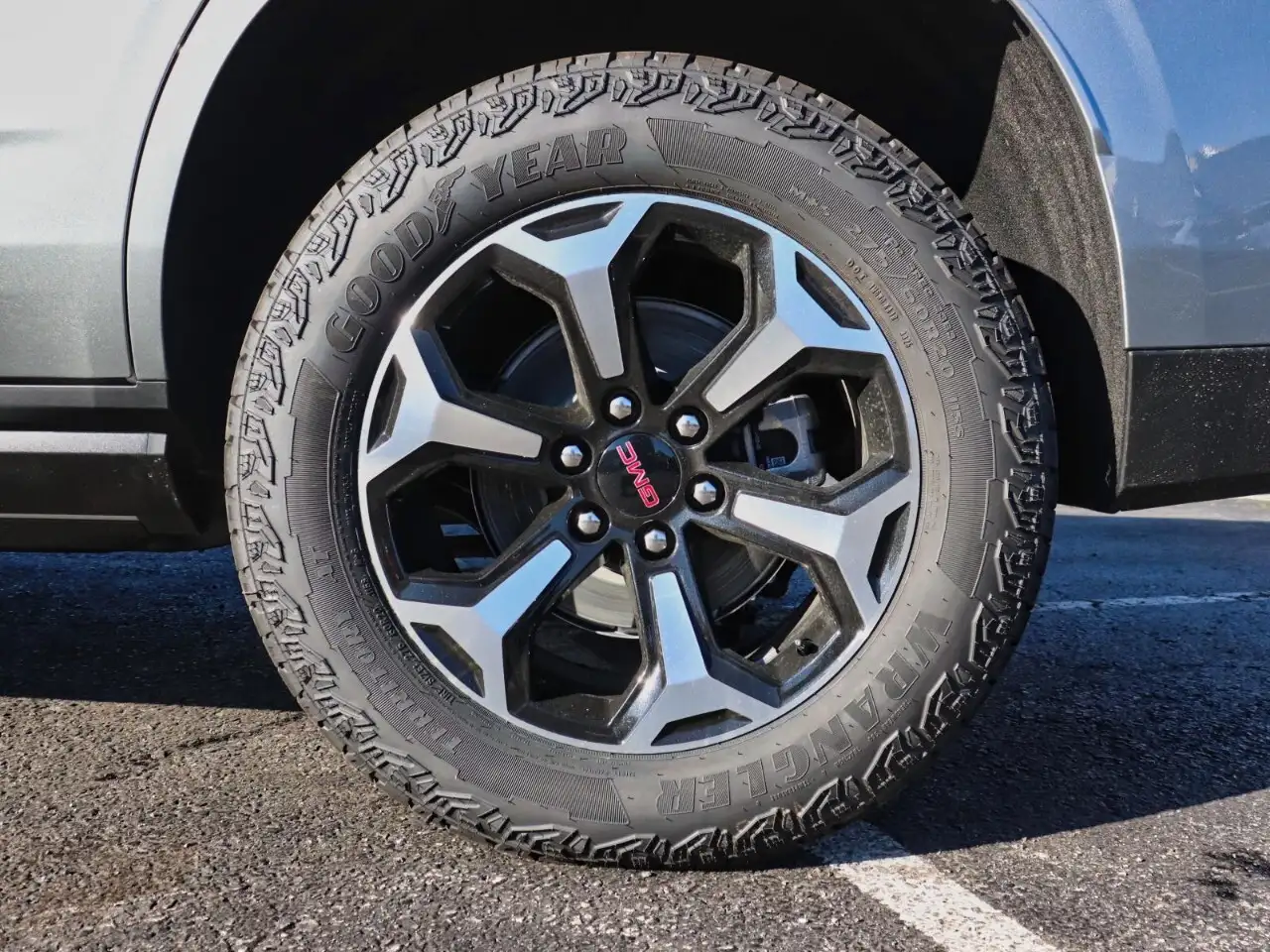 GMC Yukon снимка GMC Yukon
