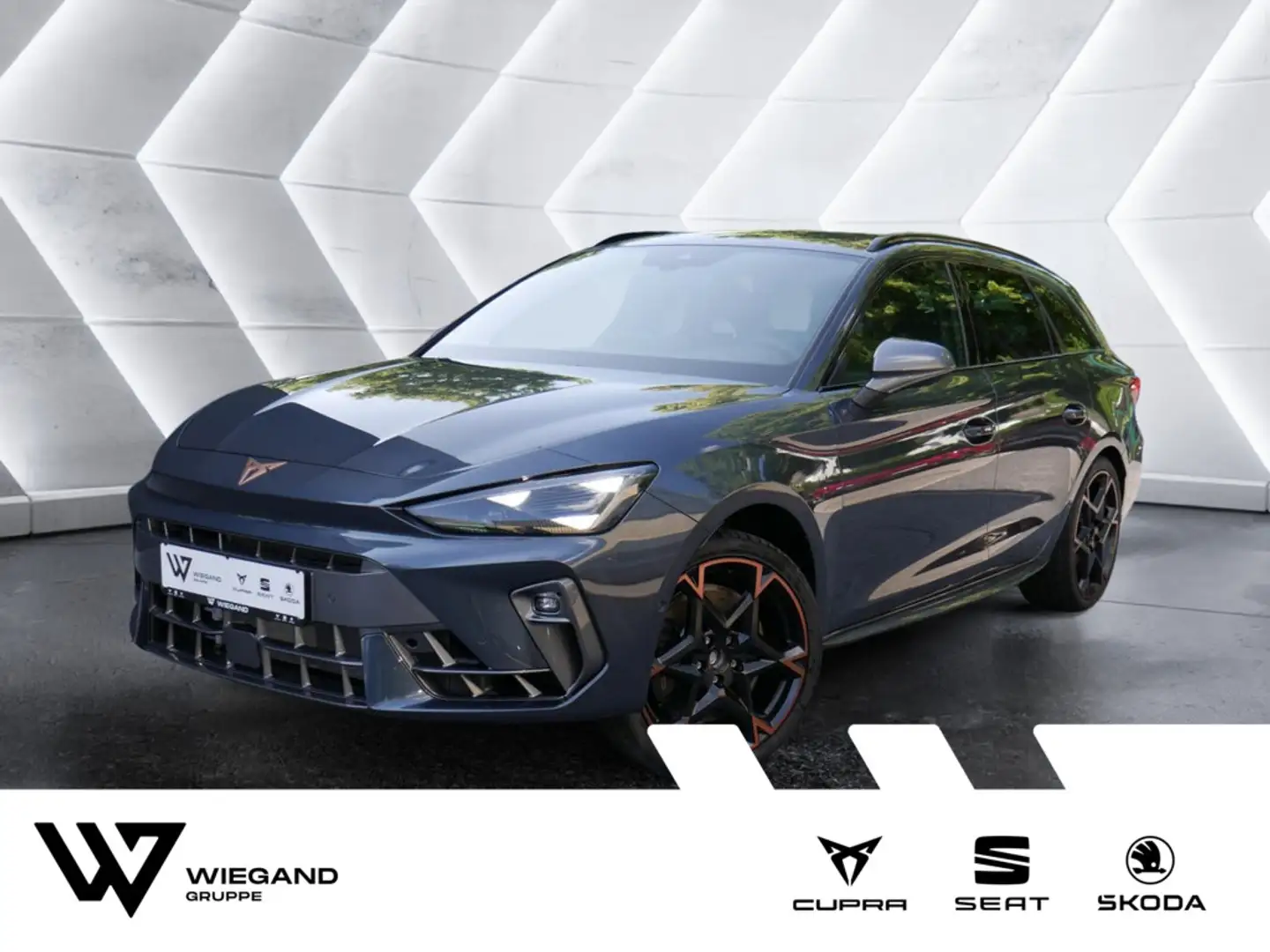 CUPRA Leon Sportstourer VZ 2.0 TSI 4Drive ACC LED Grijs - 1