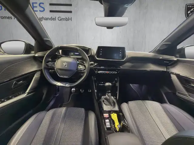 Peugeot 208 view 12