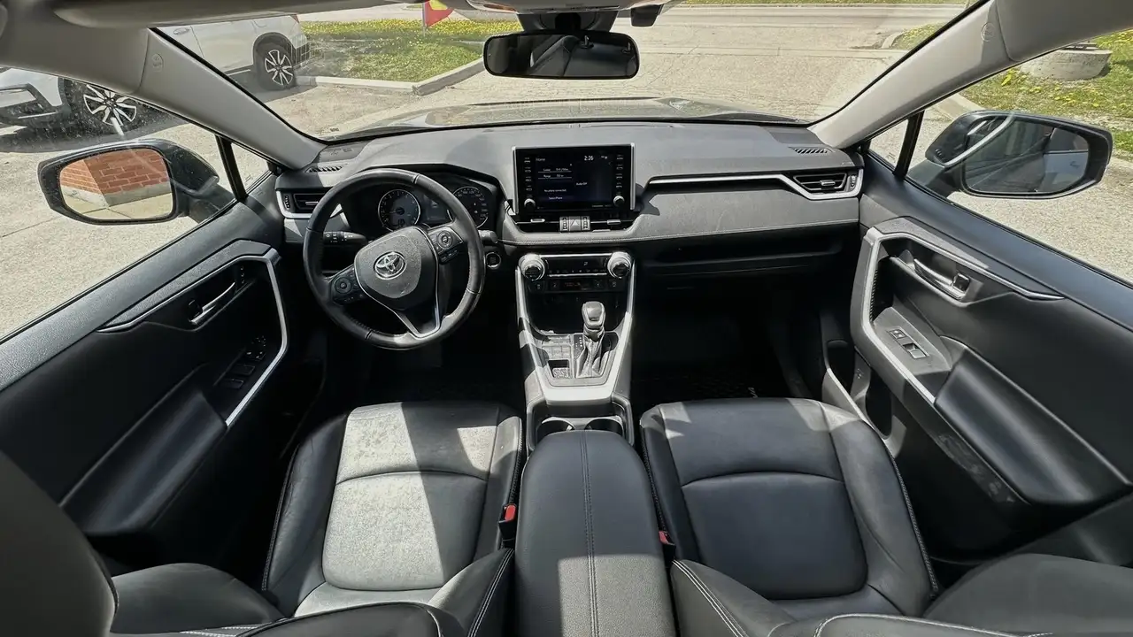 Toyota RAV 4 снимка Toyota RAV 4