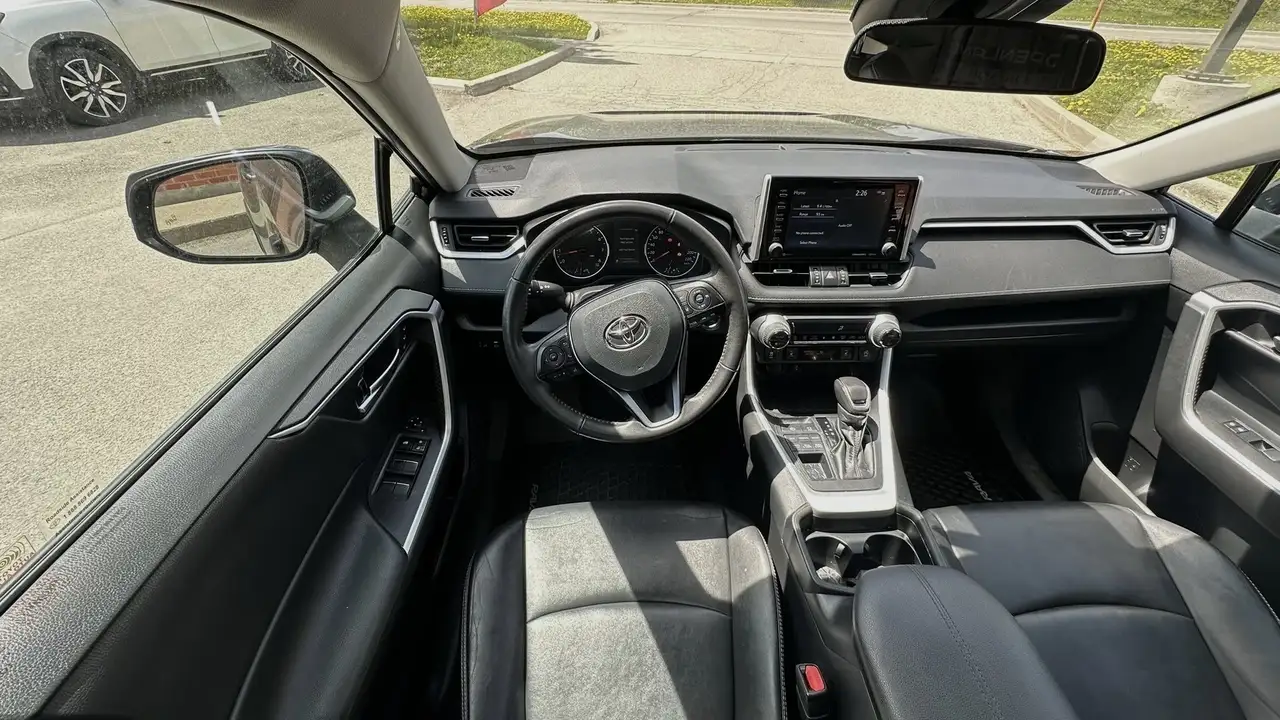 Toyota RAV 4 снимка Toyota RAV 4