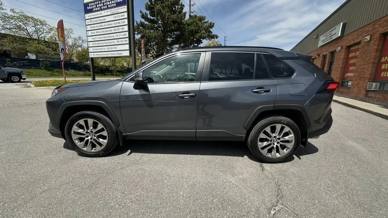 Toyota RAV 4 снимка Toyota RAV 4