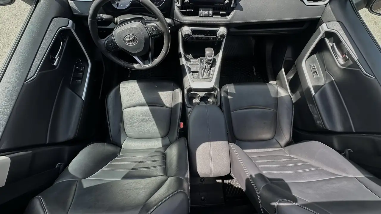 Toyota RAV 4 снимка Toyota RAV 4