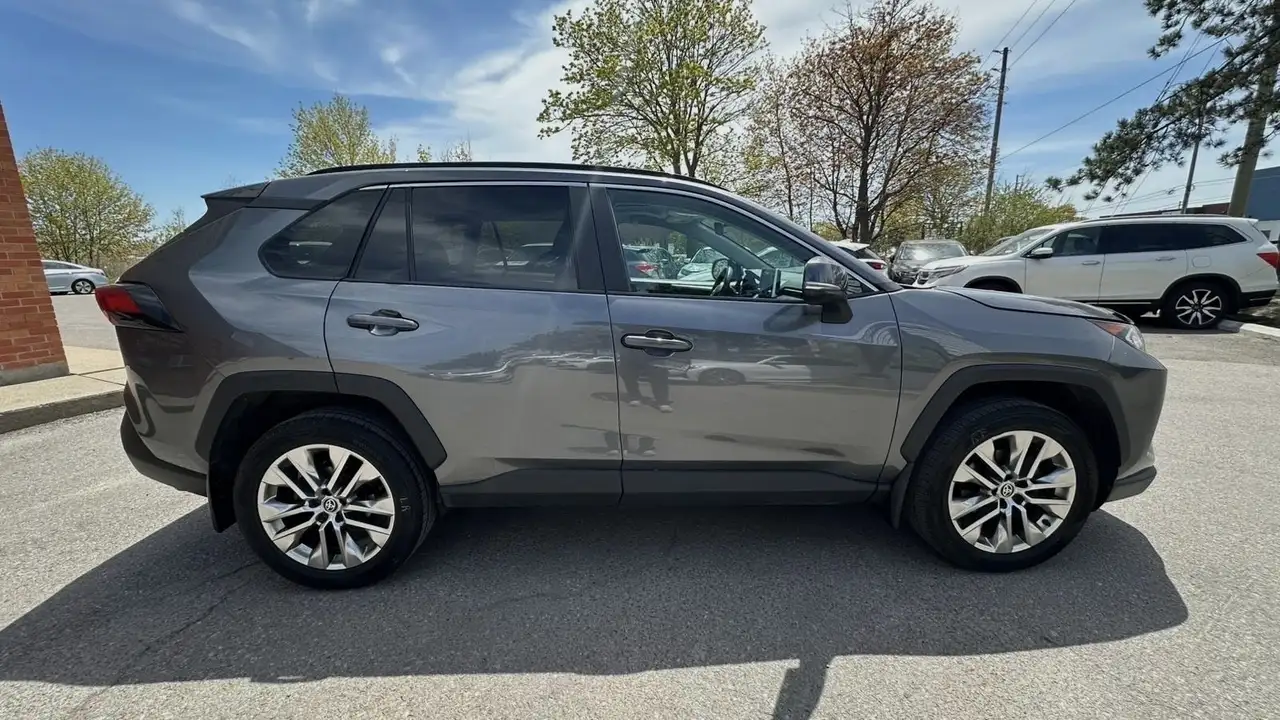 Toyota RAV 4 снимка Toyota RAV 4