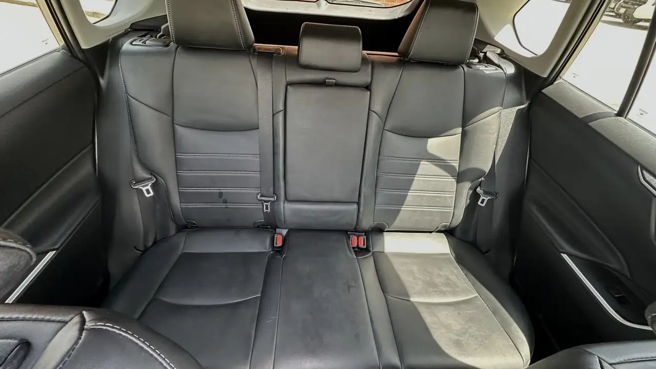 Toyota RAV 4 снимка Toyota RAV 4