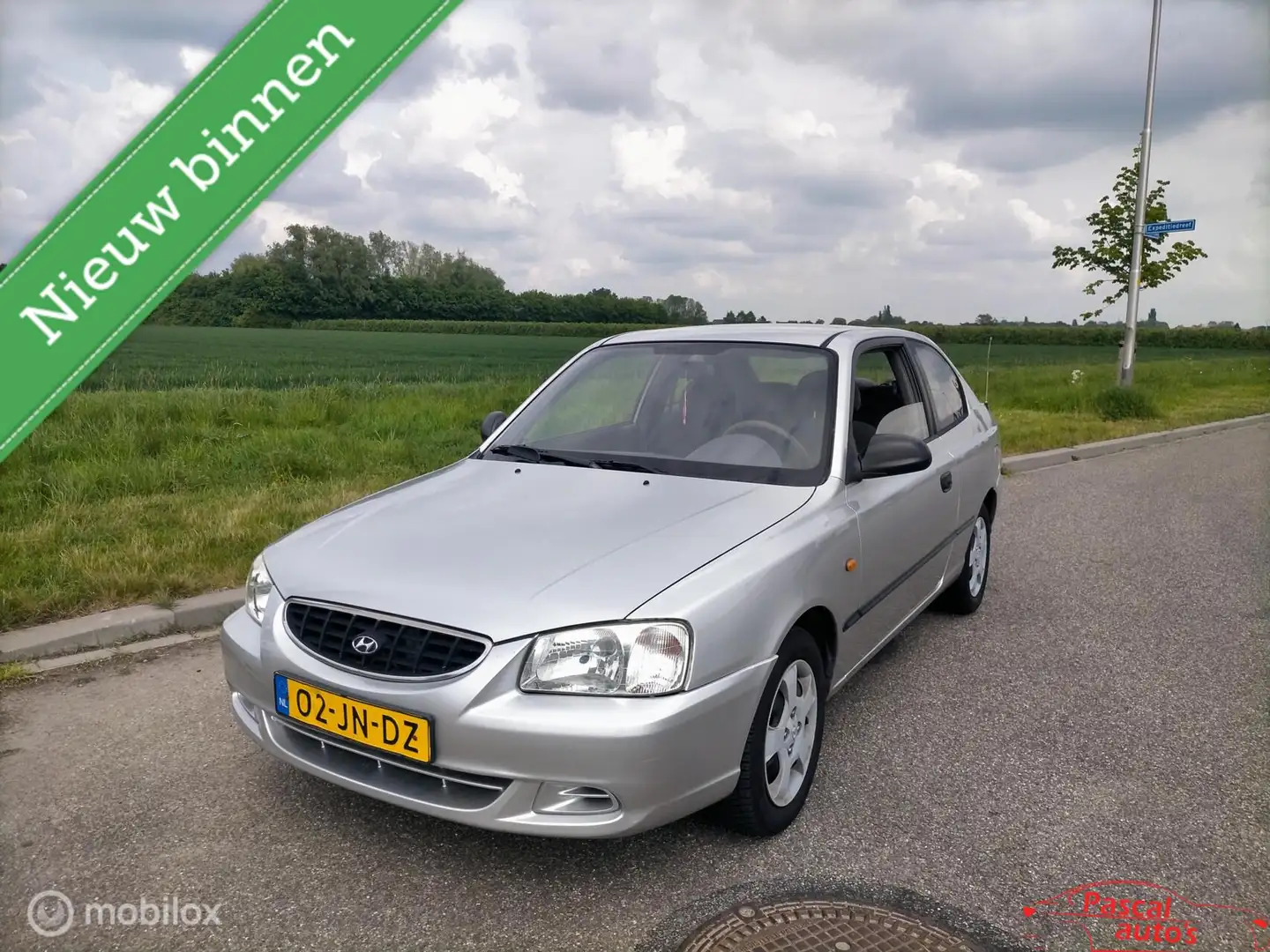 Hyundai ACCENT 1.3i nap nw apk nette auto Grau - 1