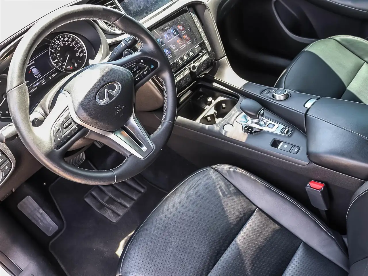 Infiniti QX50 снимка Infiniti QX50