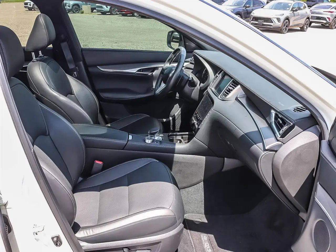 Infiniti QX50 снимка Infiniti QX50