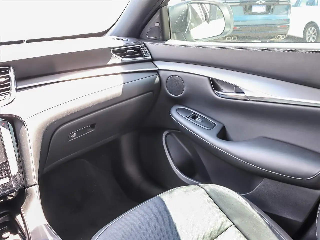 Infiniti QX50 снимка Infiniti QX50
