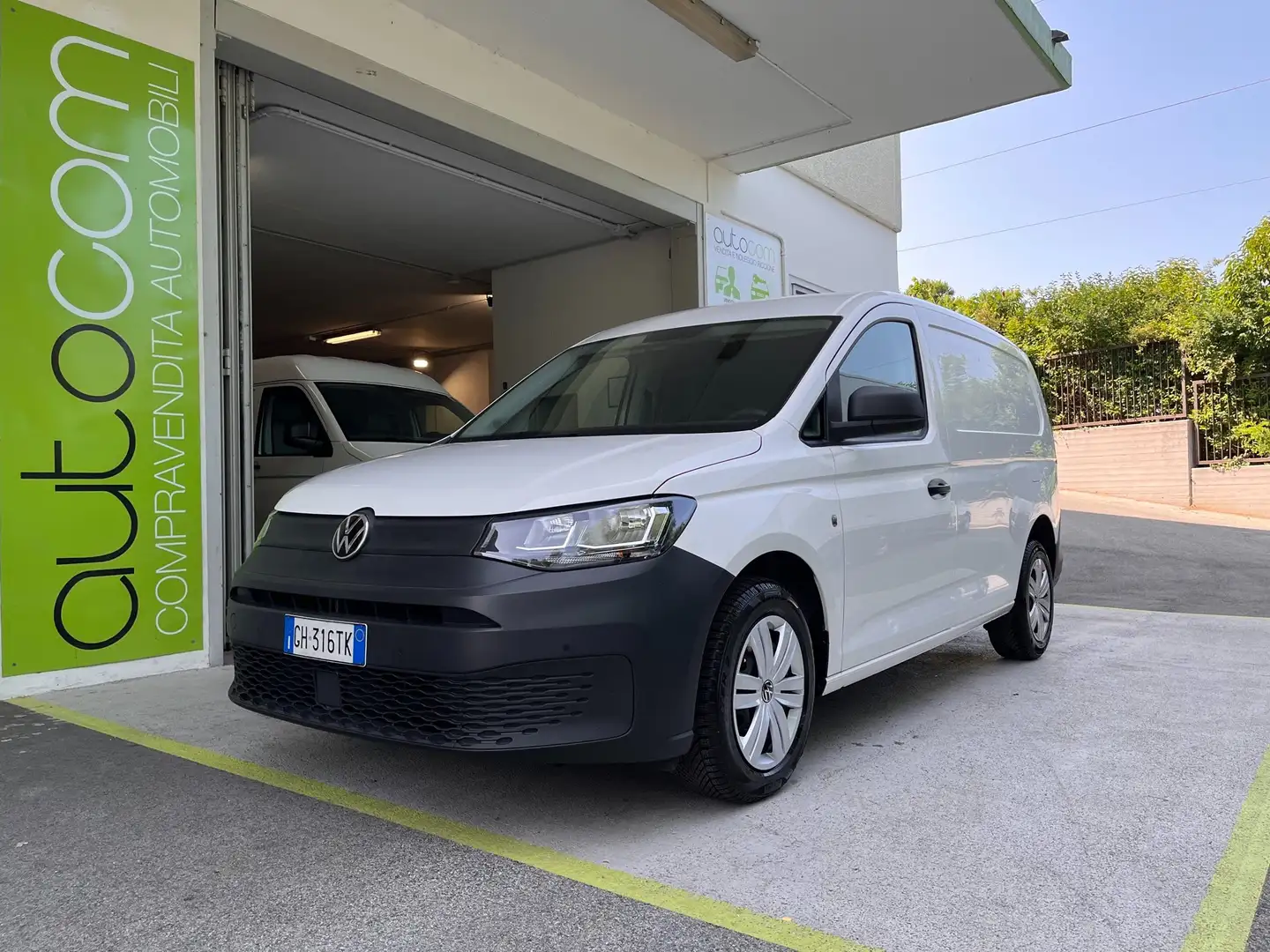 Volkswagen Caddy 2.0 TDI MAXI BUSINESS GARANZIA 24 MESI SERVICE Bianco - 1