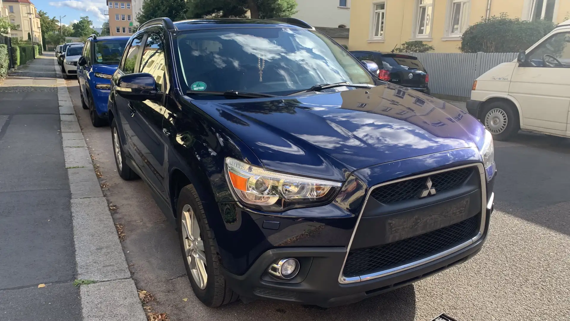 Mitsubishi ASX 1.8 DI-D 4WD Instyle Blau - 1