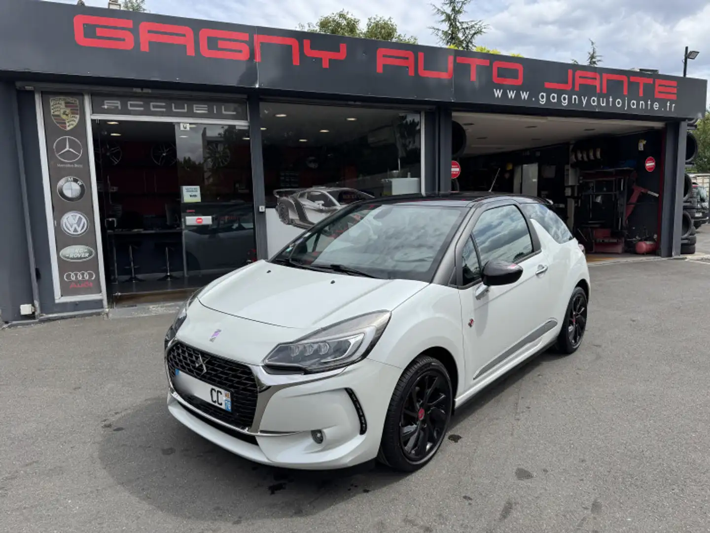 DS Automobiles DS 3 PURETECH 110CH PERFORMANCE LINE S\u0026S ETA6 BOIT Blanc - 1