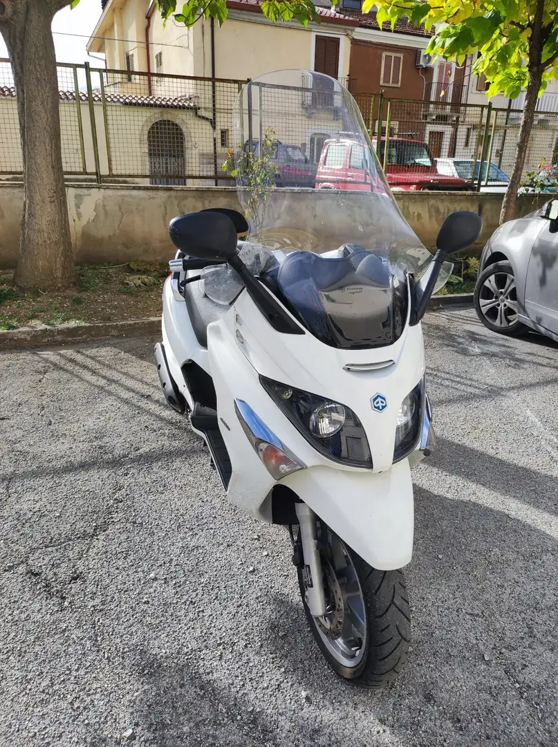 Piaggio XEvo 400 Bianco - 1