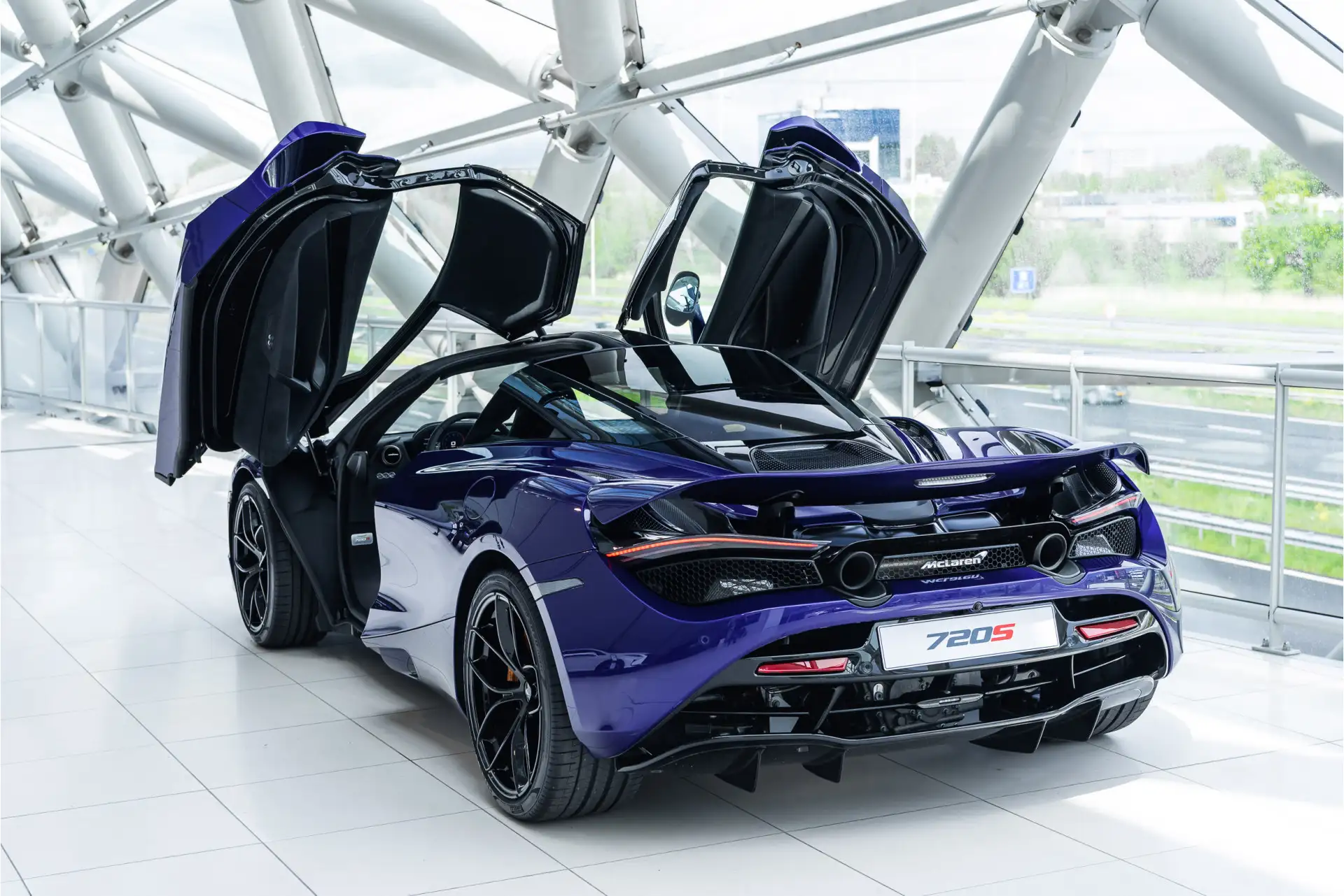 맥라렌 720S 720 Sport Coupe 2023 보라 사진 4