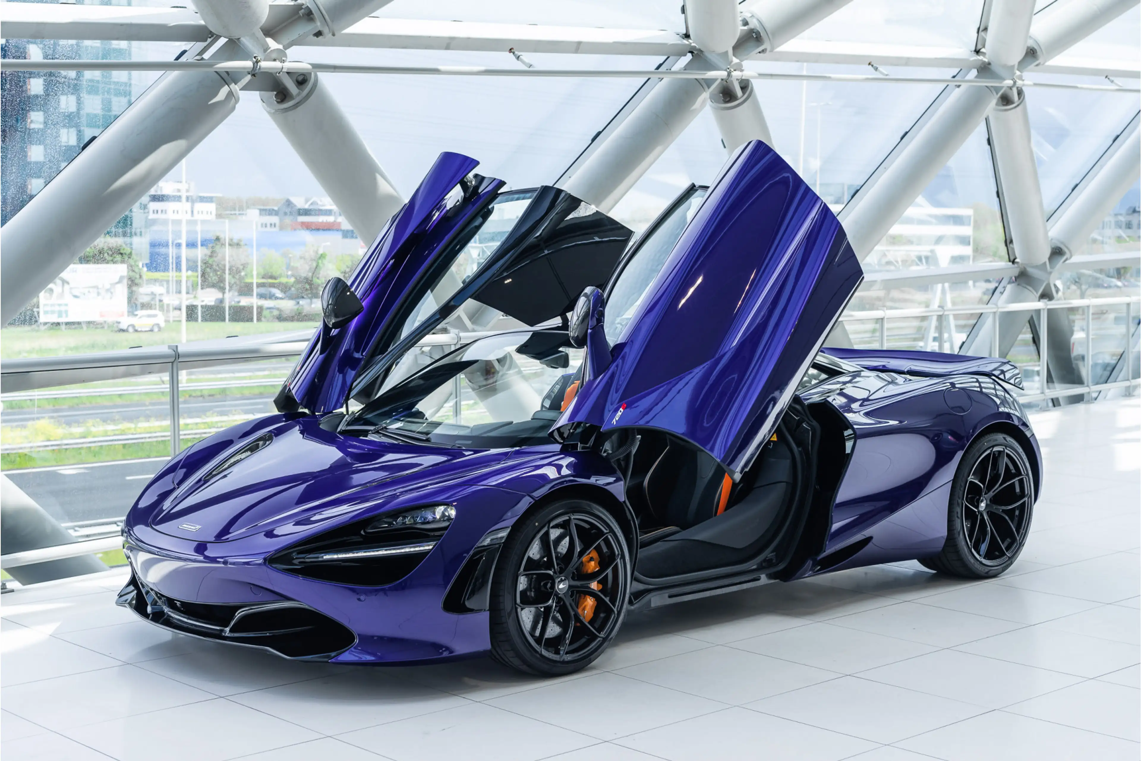 McLaren 720S 4.0 V8 Performance | Lantana Purple | MSO Black Pa — photo 11