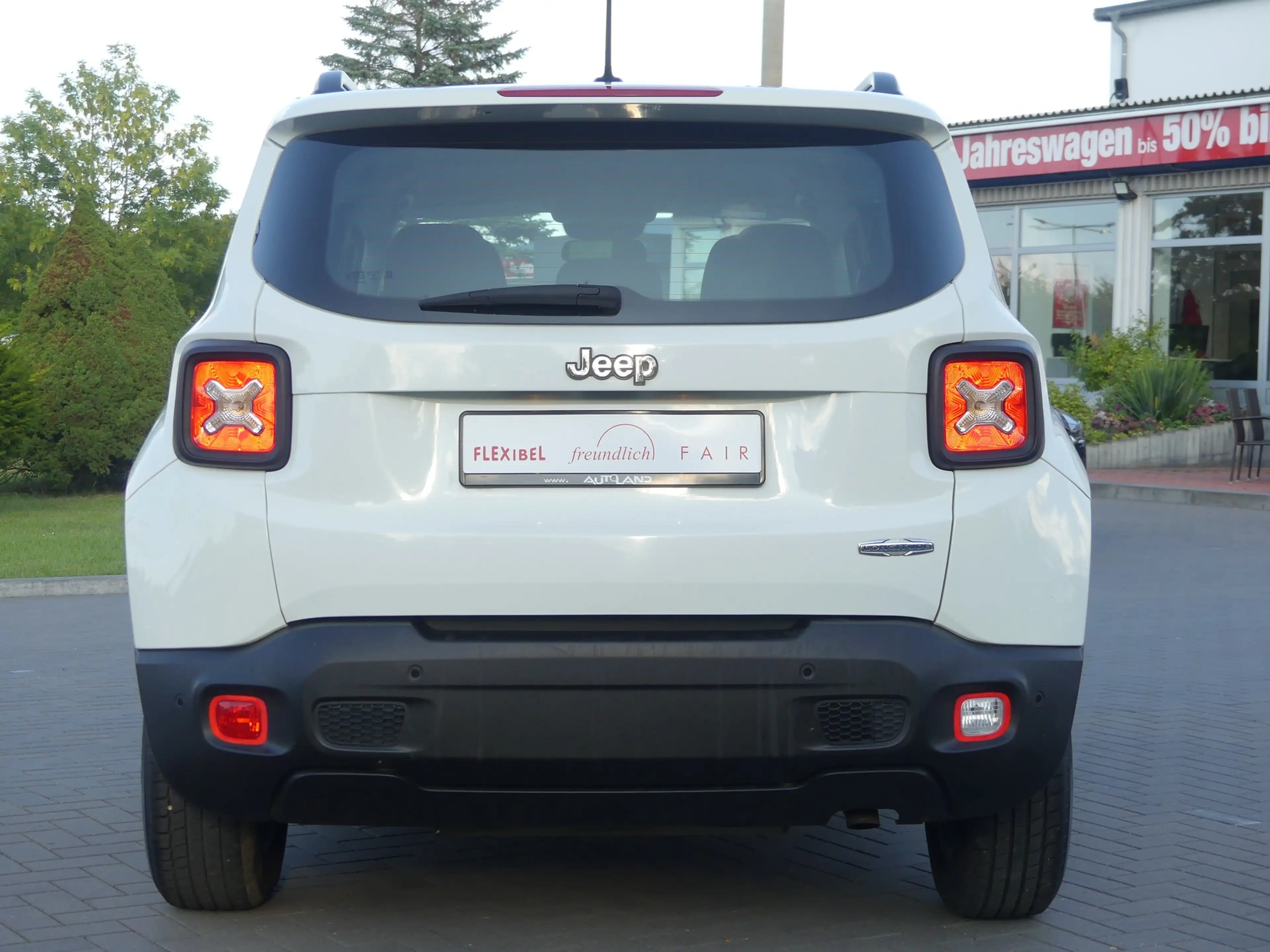 Jeep Renegade 1.4 Longitude FWD Navi Tempomat Klima — photo 4