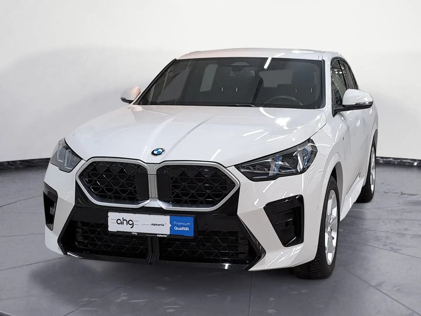 BMW X2 sDrive20i Steptronic DCT M Sportpaket AHK Weiß - 2