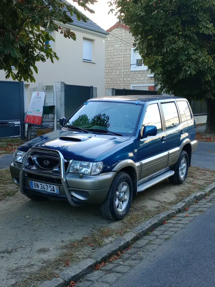 Nissan Terrano TERRANO 2.7 TBO Di SR