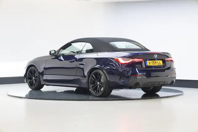 BMW 4 Series view 3