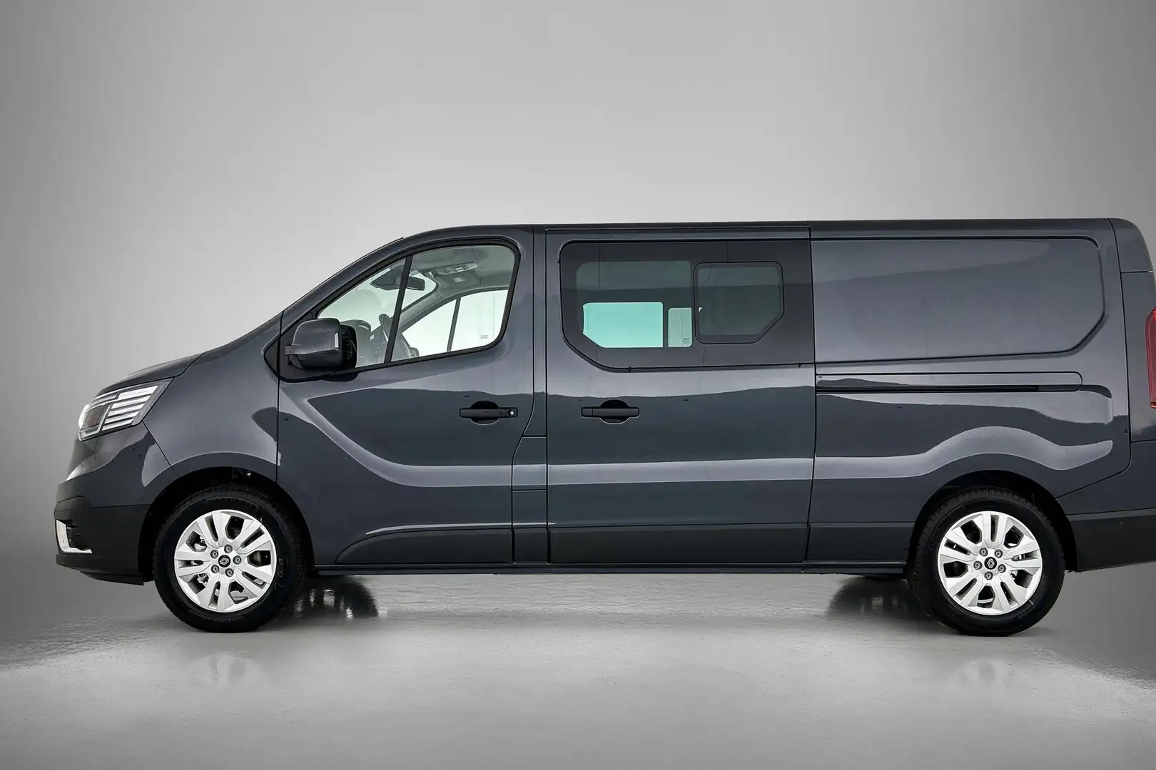 Renault Trafic E-TECH Electric T29 L2H1 Advance 52 kWh DC | Trekh Grijs - 2