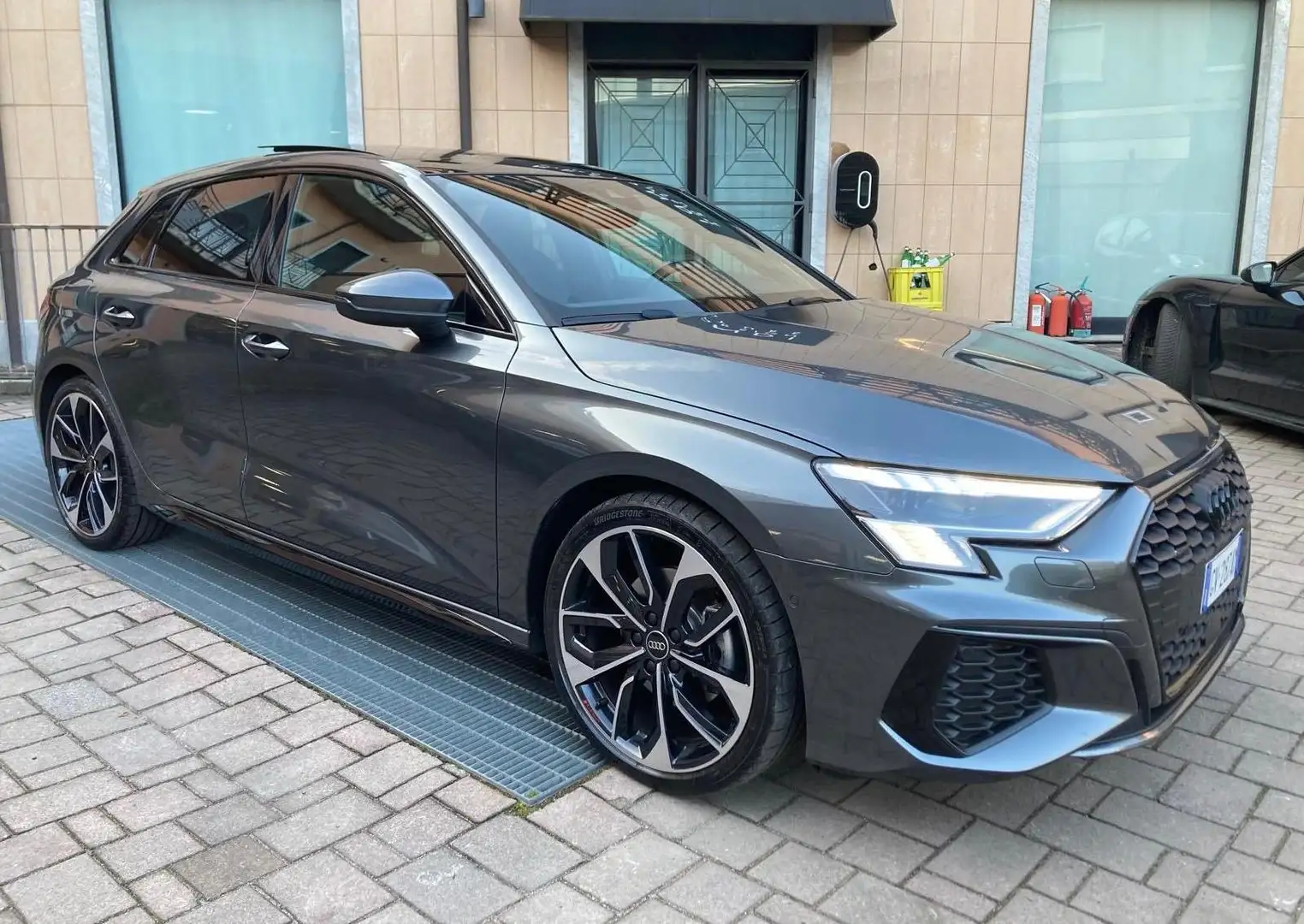 Audi A3 A3 IV 2023 Sportback 40 2.0 tdi S line edition Gris - 1