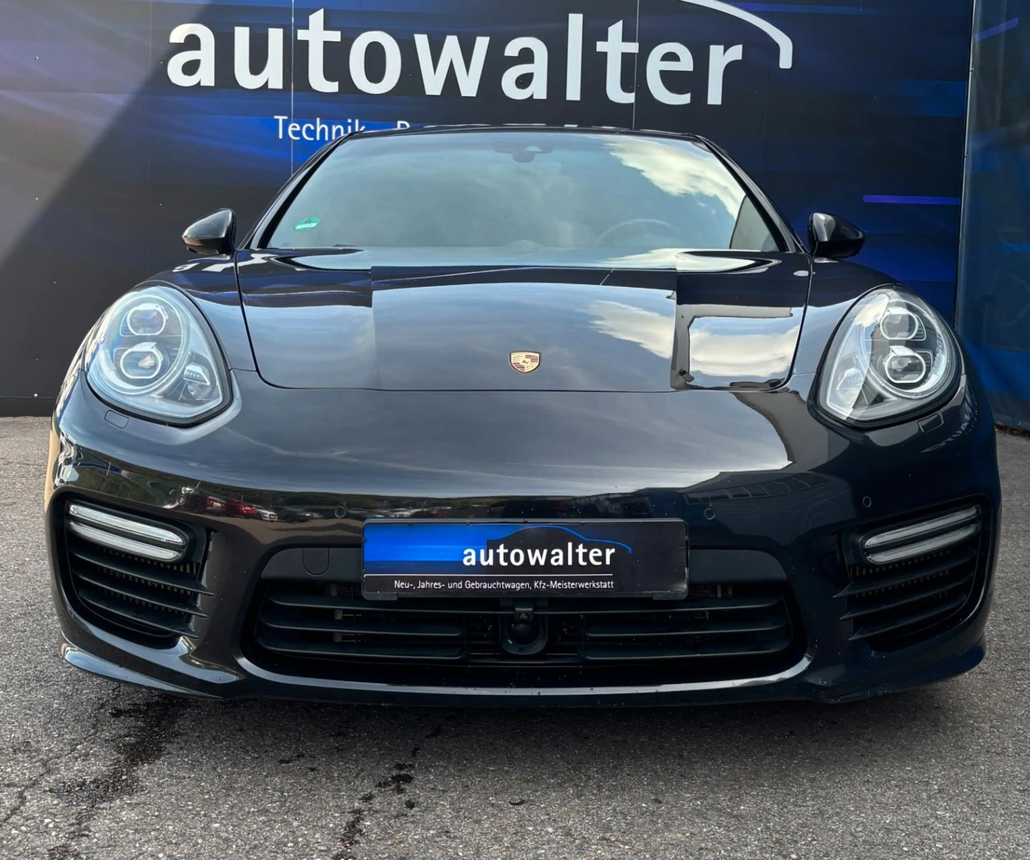 Porsche Panamera Turbo — photo 2
