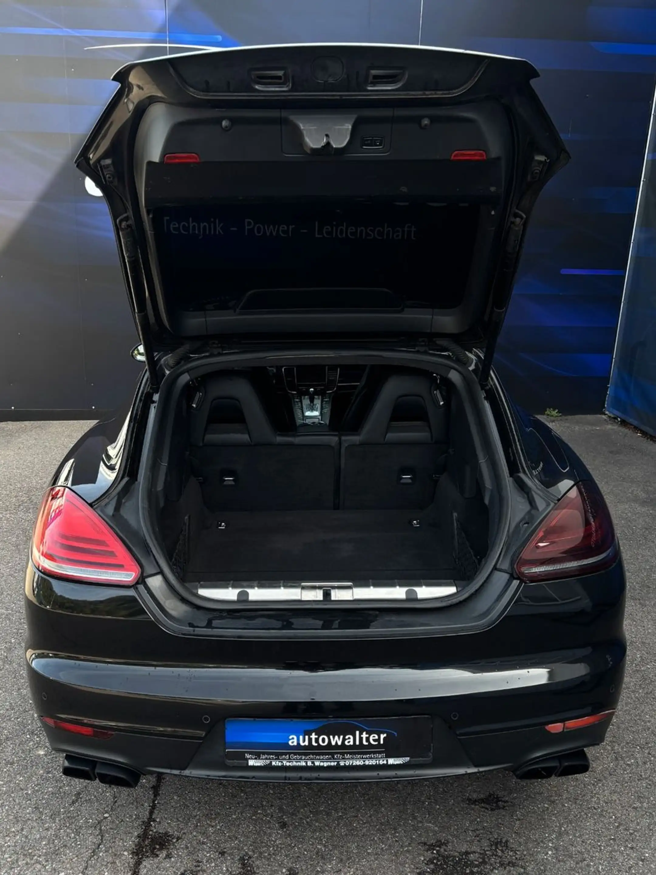 Porsche Panamera Turbo — photo 8