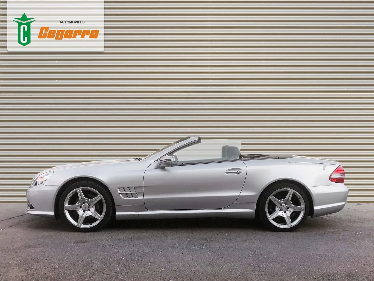 Mercedes-Benz SL 350 Aut. Gris - 2