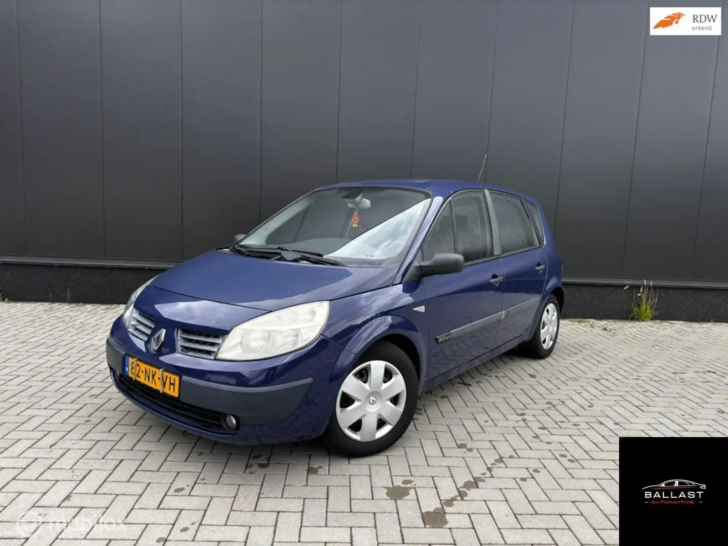 Renault Scenic 2.0-16V Authentique Comfort Blauw - 1