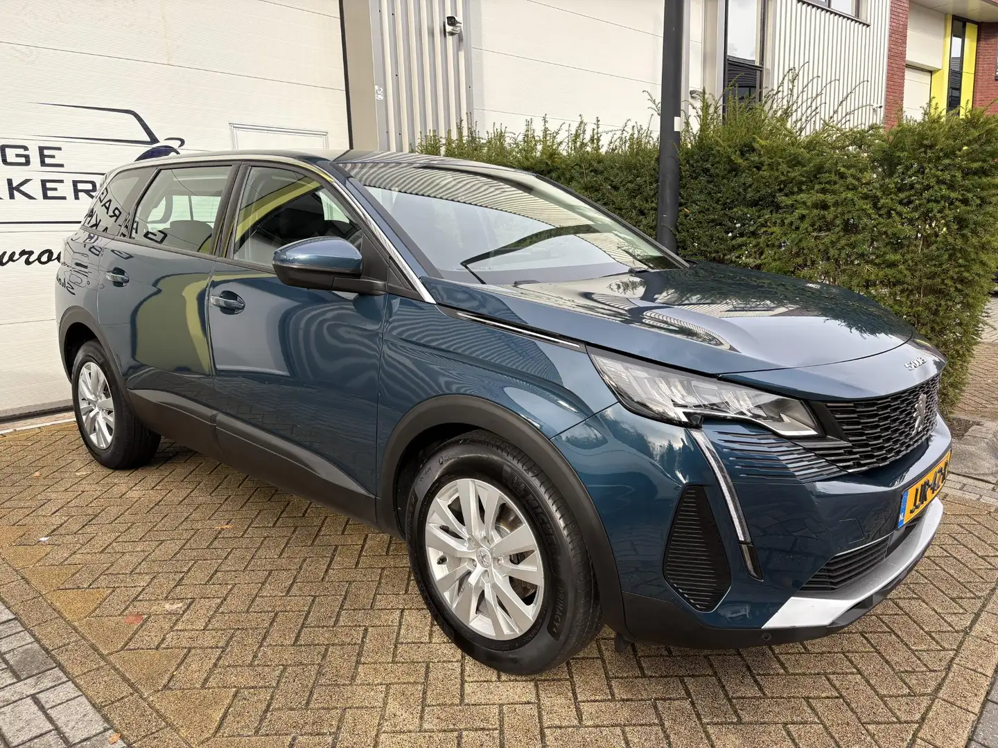 Peugeot 5008 1.2 PureTech Blue Lease Premium Automaat, 7 Persoo Bleu - 2