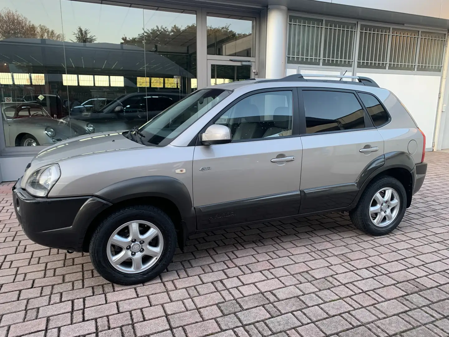 Hyundai TUCSON Tucson 2.0 crdi vgt Dynamic 4wd Argent - 1