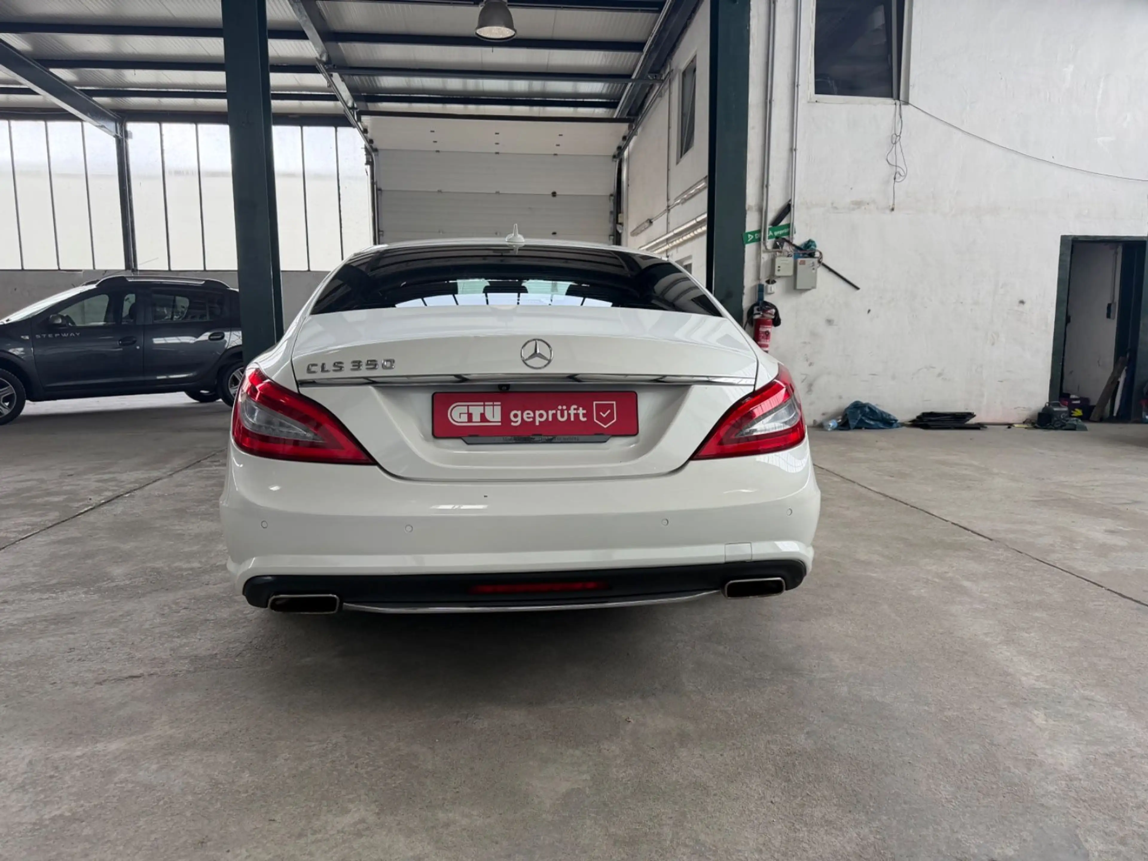 Mercedes-Benz CLS 350 CLS CLS 350 BlueEfficiency — photo 5
