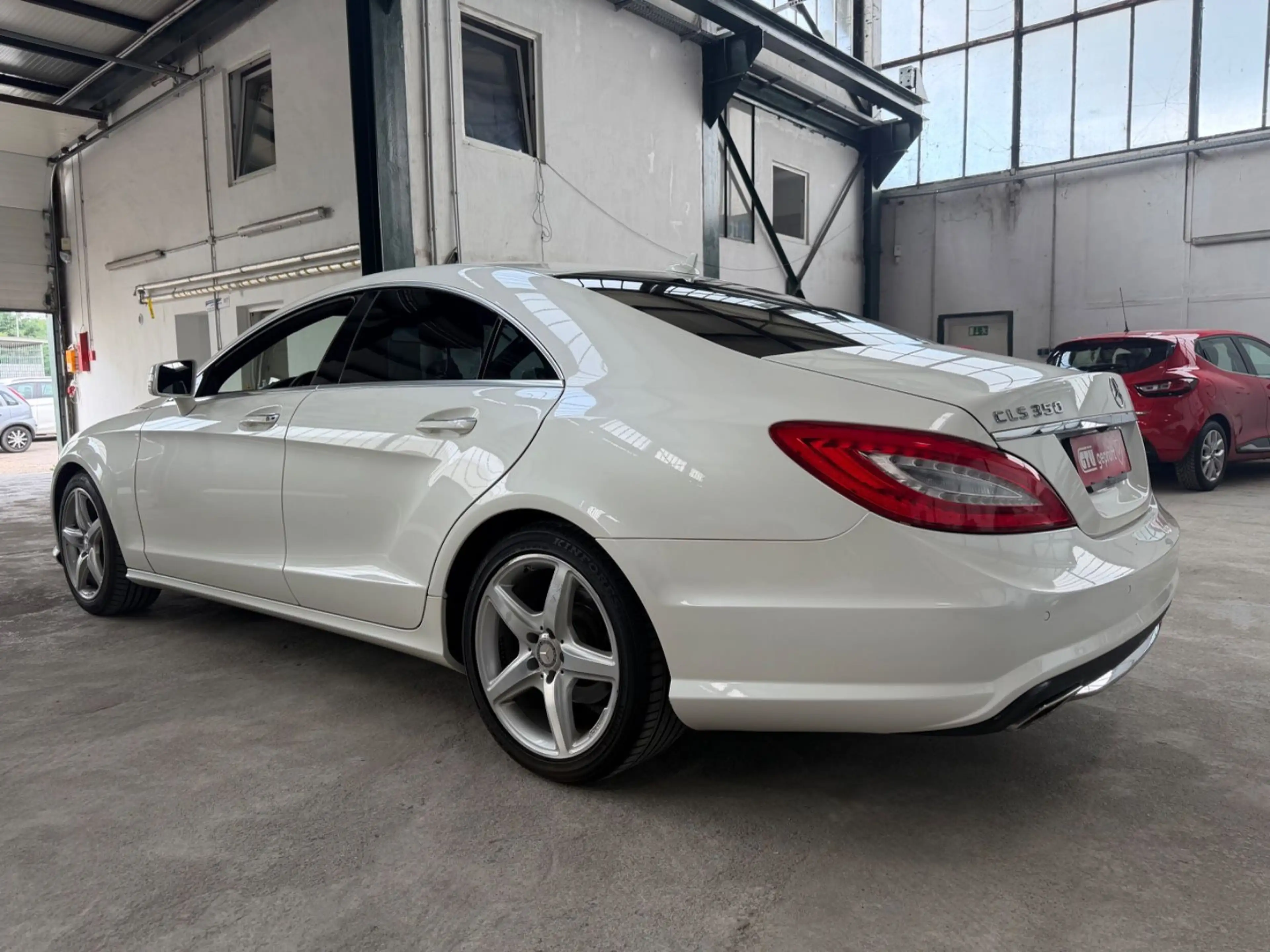 Mercedes-Benz CLS 350 CLS CLS 350 BlueEfficiency — photo 4