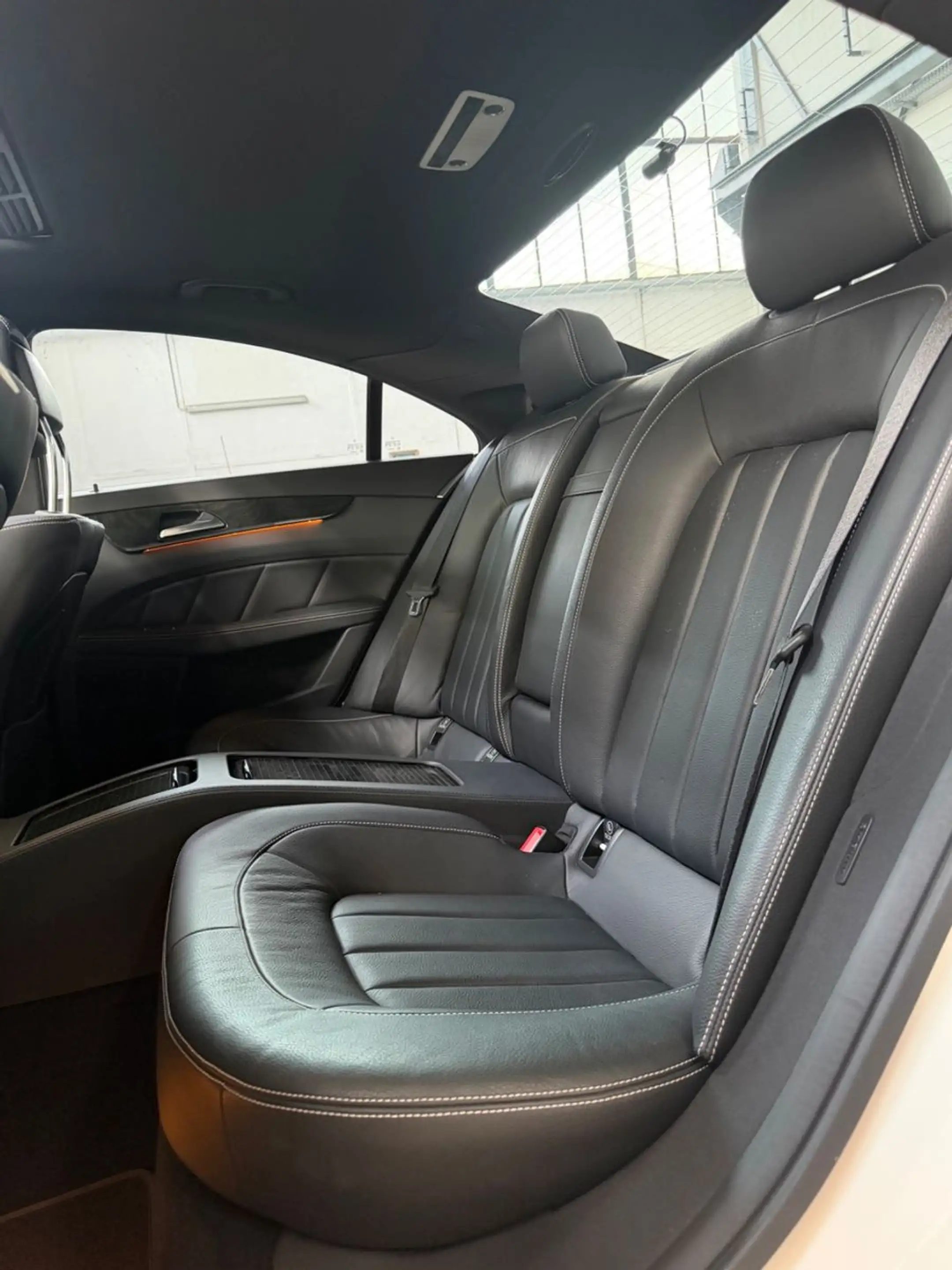 Mercedes-Benz CLS 350 CLS CLS 350 BlueEfficiency — photo 12