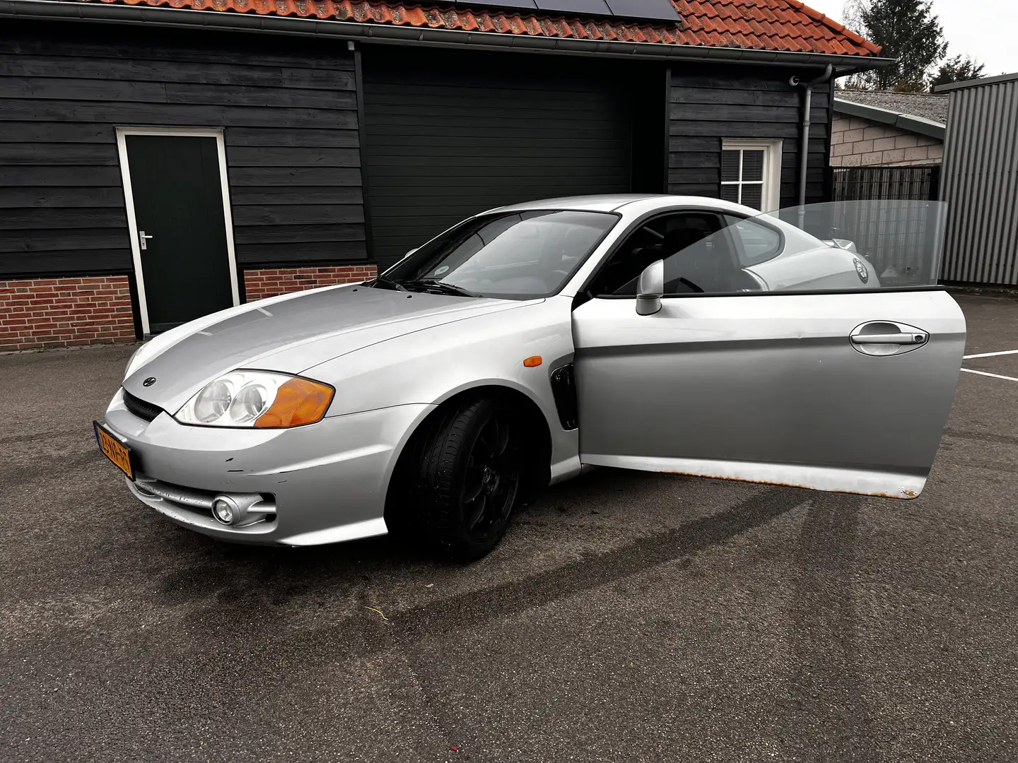 Hyundai Coupe 2.0i-16V Dynamic Szary - 2