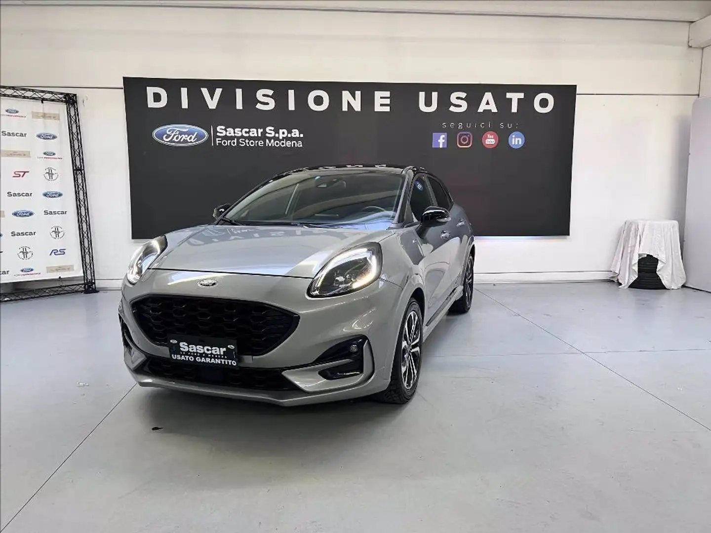 Ford Puma 1.0 ecoboost ST-Line s&s 125cv Grigio - 1