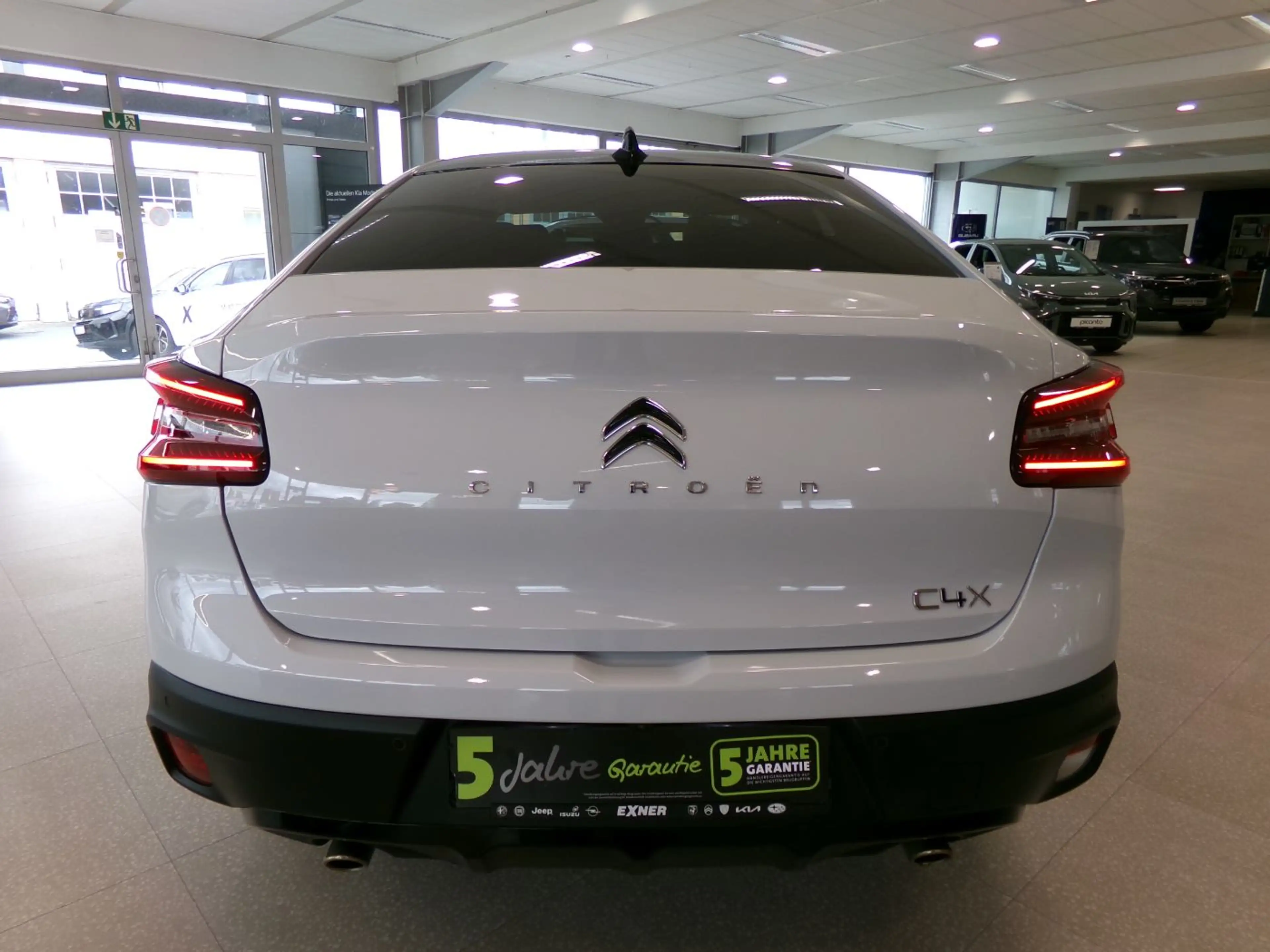 Citroen C4 X 1.2 PureTech130 MAX LED+Navi+SHZ+Winterp.+LM — photo 12