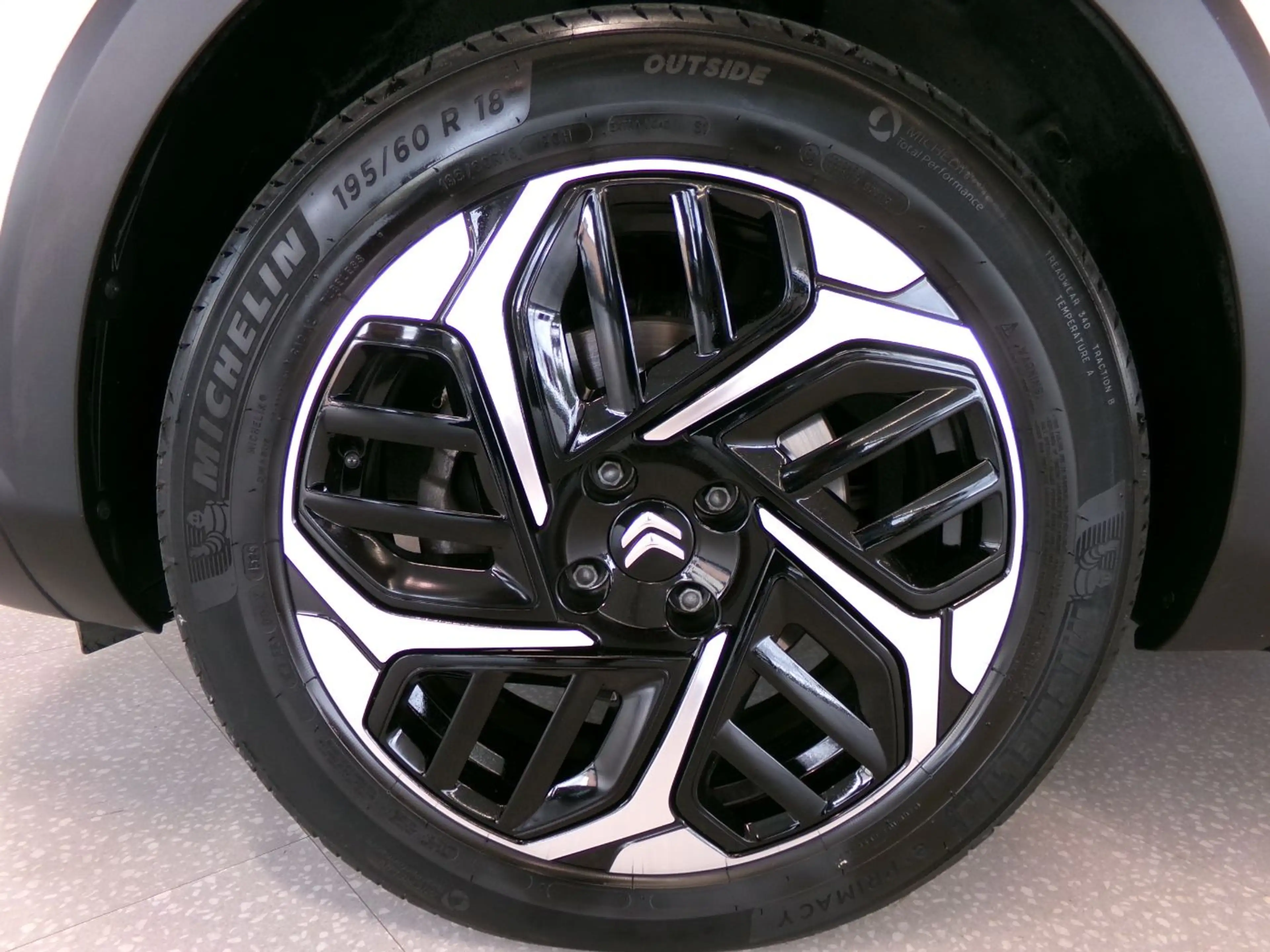 Citroen C4 X 1.2 PureTech130 MAX LED+Navi+SHZ+Winterp.+LM — photo 5