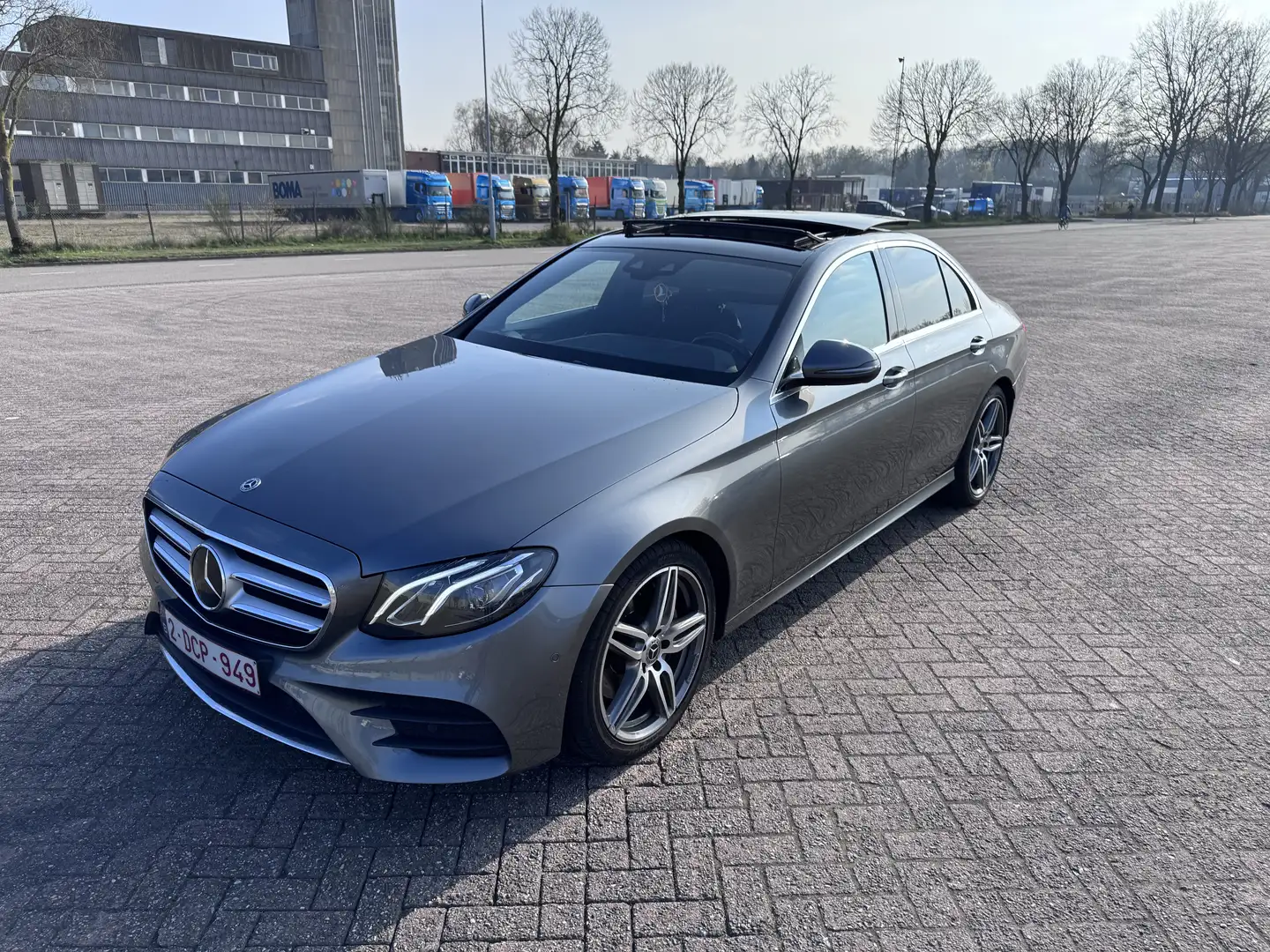 Mercedes-Benz E 220 Mercedes E220 Automaat AMG Widescreen F1 Flipper - 1