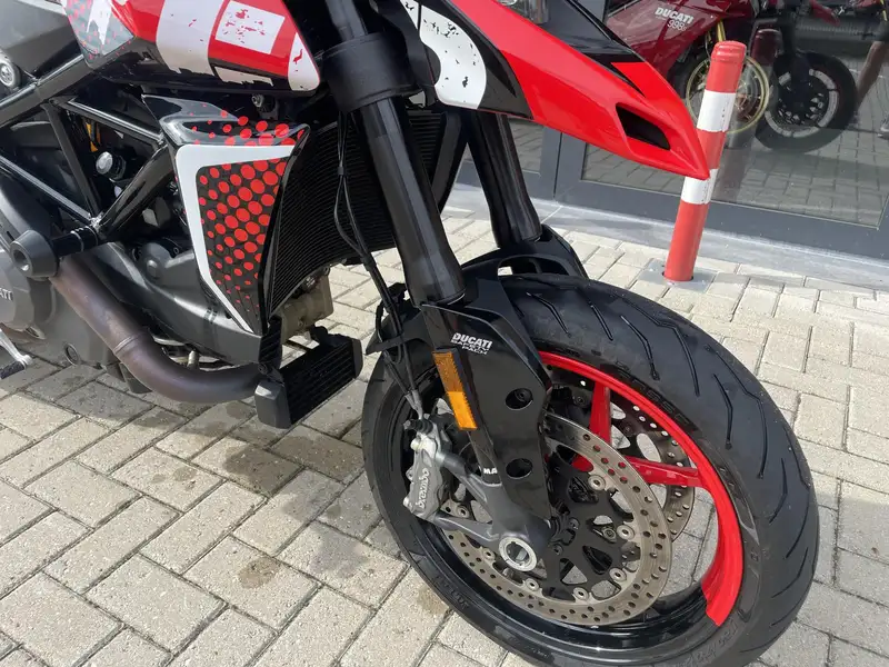 Ducati Hypermotard 950 - foto 6