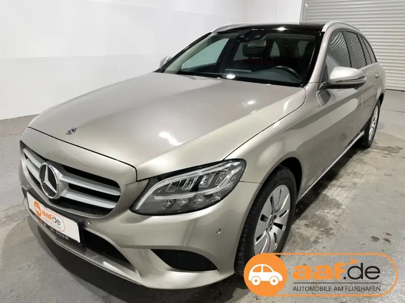 MERCEDES-BENZ Clasa C