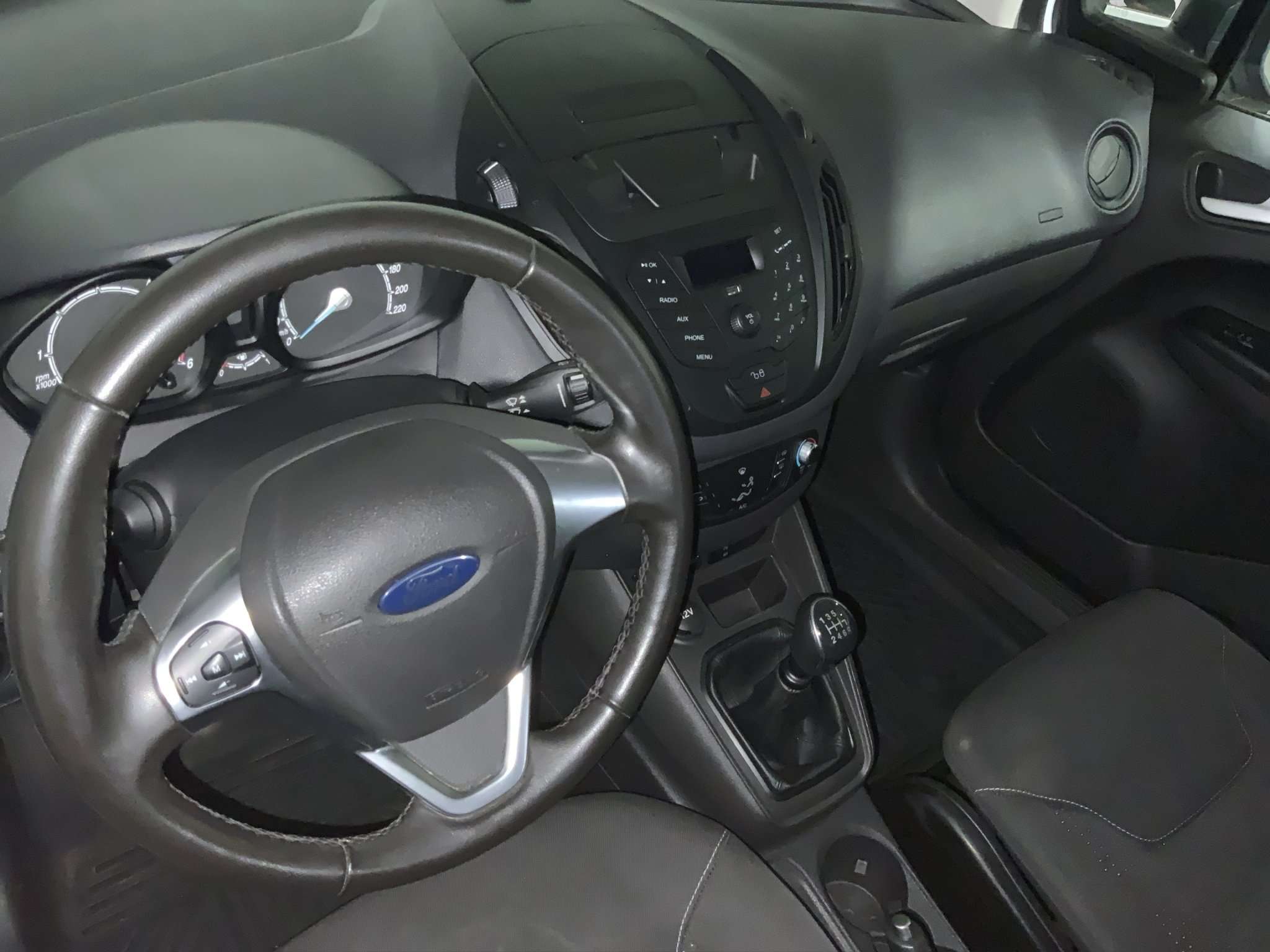 Ford Transit Courier